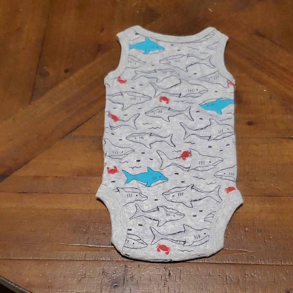 🐻 Carter's Gray Bodysuit with Blue and Red Shark Design